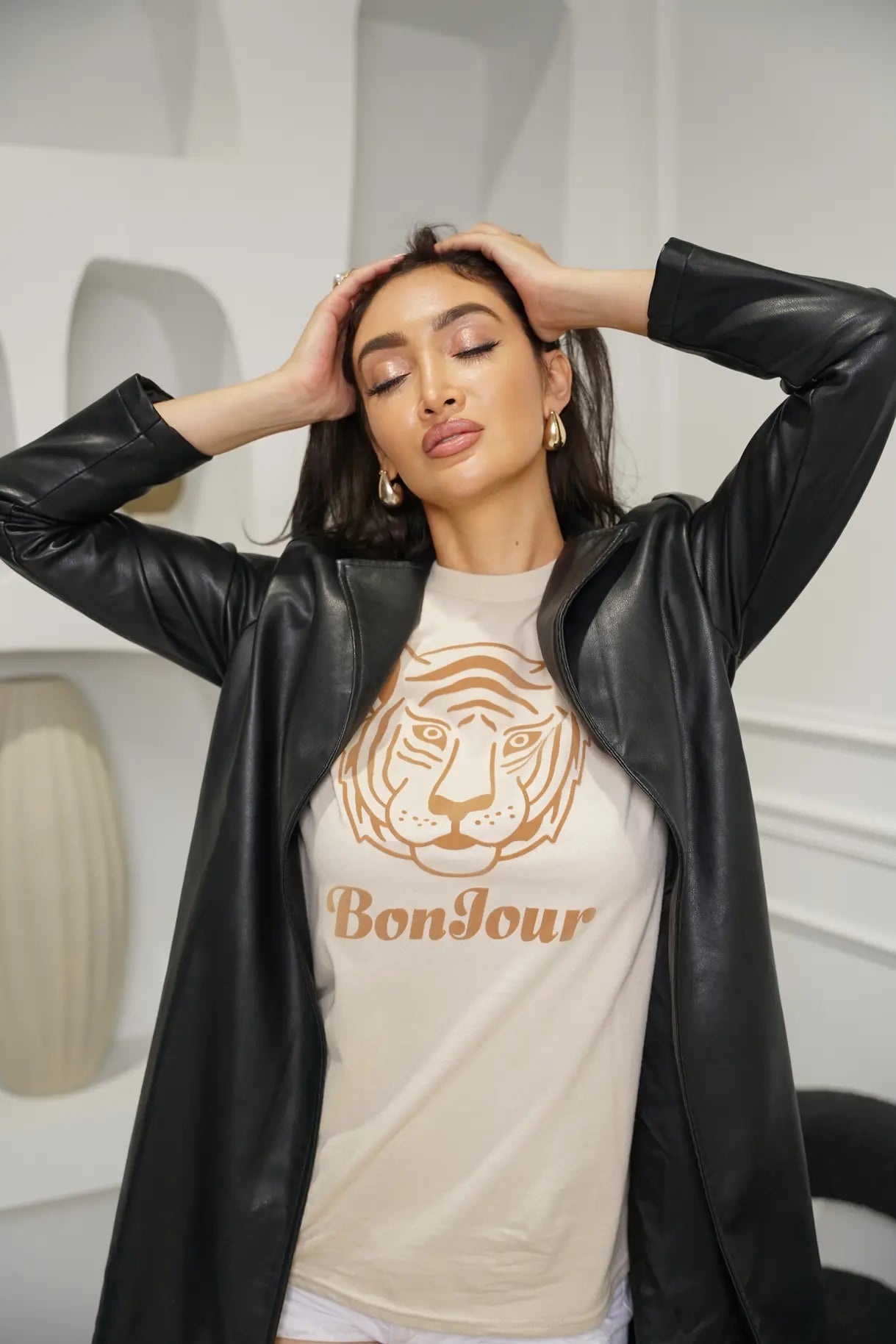 Bonjour Tee