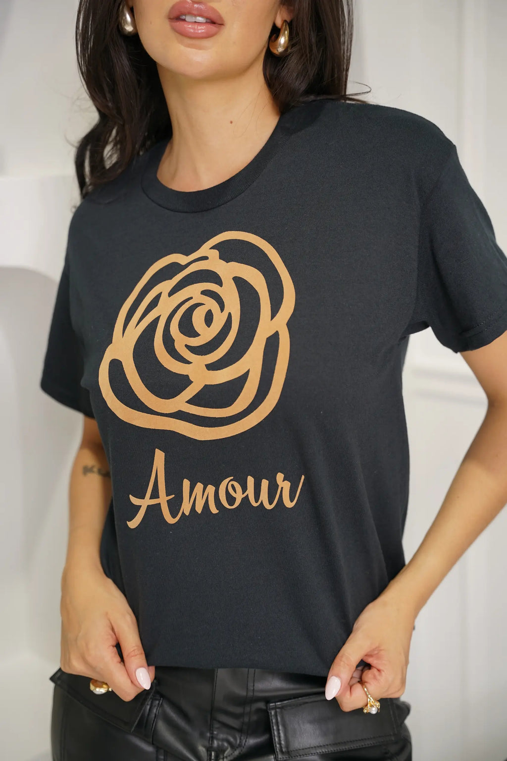 Amour Tee
